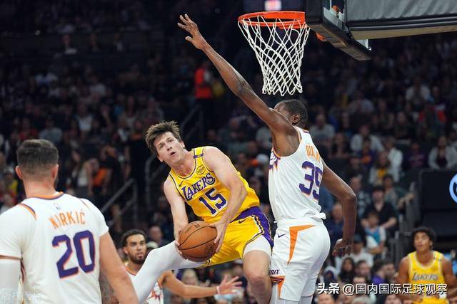 余嘉豪20+7浙江逆转北控 周鹏24分深圳胜宁波