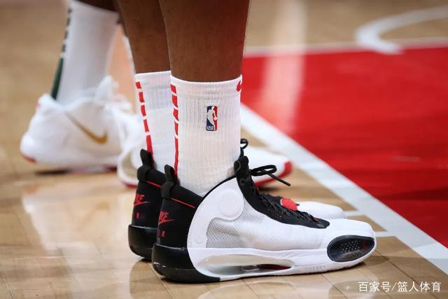 周琦：很激动加盟广东 新赛季全力冲击总冠军