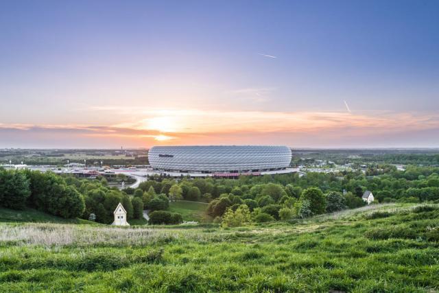 布伦森44分尼克斯大胜雄鹿 掘金逆转独行侠