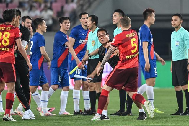 恩比德50分布伦森39+13 76人力克尼克斯1-2