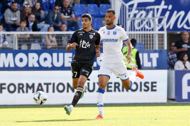 欧联杯-B费绝杀马奎尔失误 曼联2-1格拉斯哥流浪