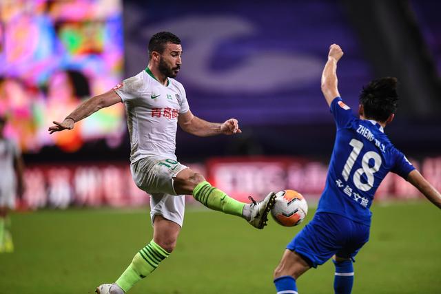 高诗岩14+13山东胜青岛 崔永熙19分广州胜四川